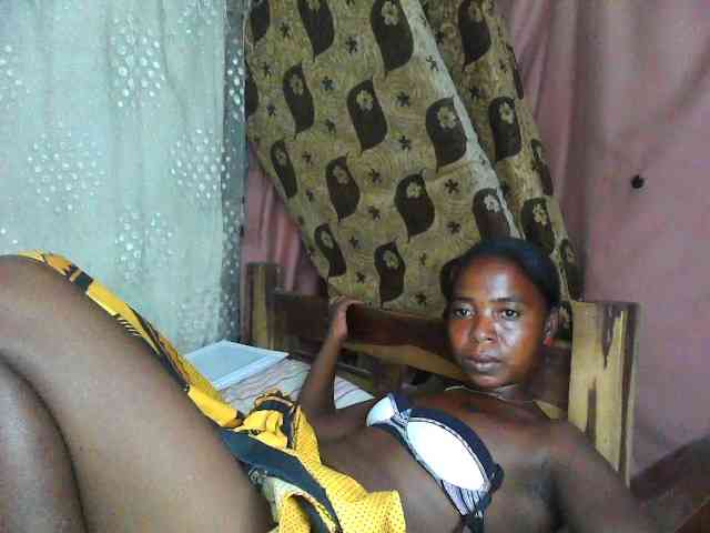Momeny webcam