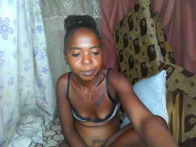 Momeny webcam