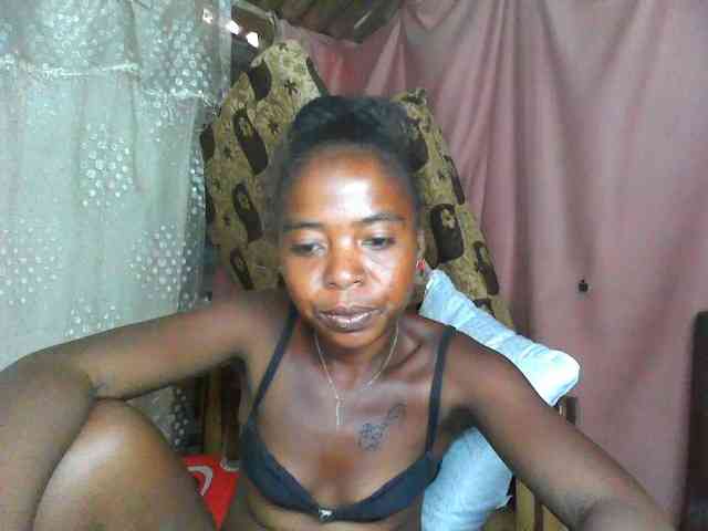 Momeny webcam