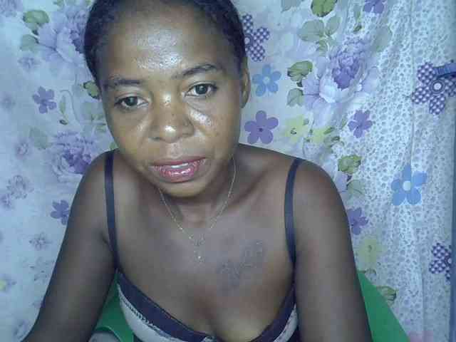 Momeny webcam