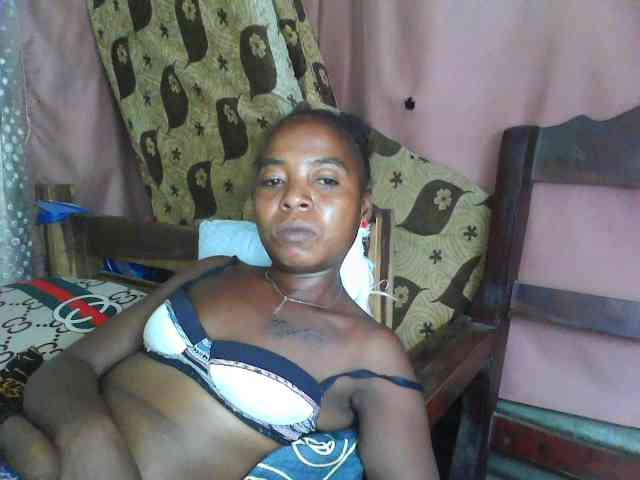 Momeny webcam