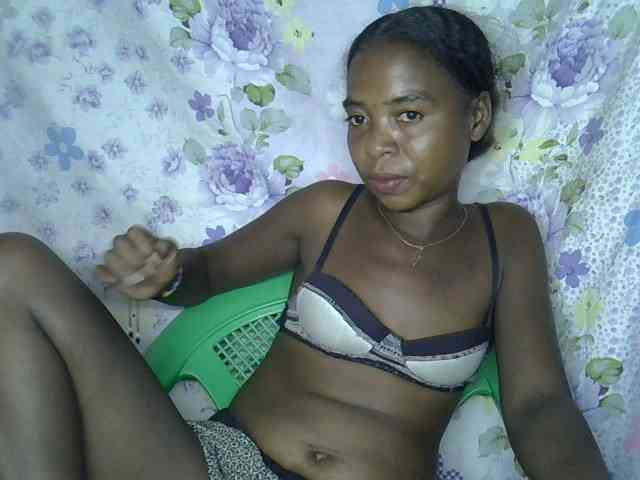 Momeny webcam