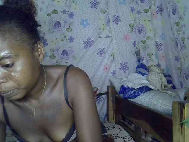 Momeny webcam