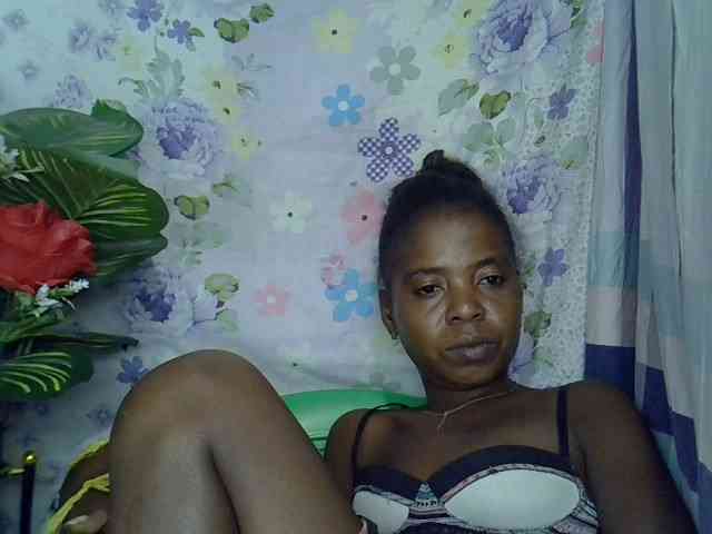 Momeny webcam