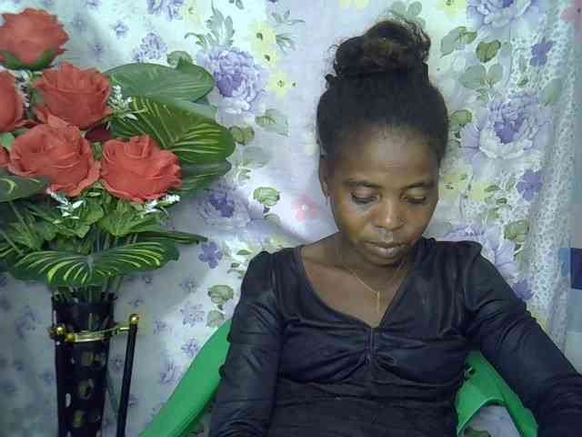Momeny webcam