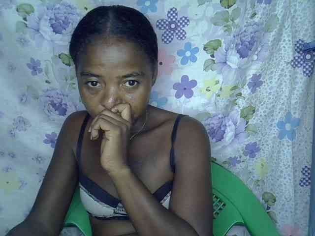 Momeny webcam