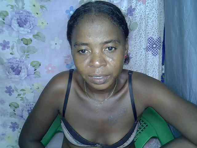 Momeny webcam