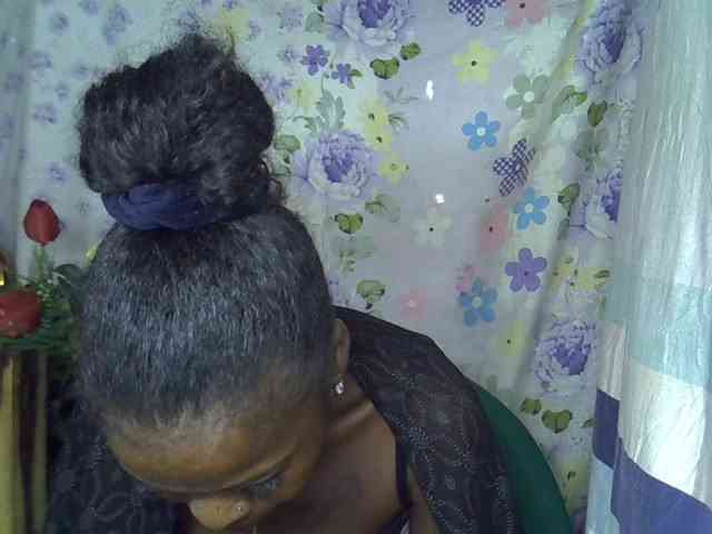 Momeny webcam