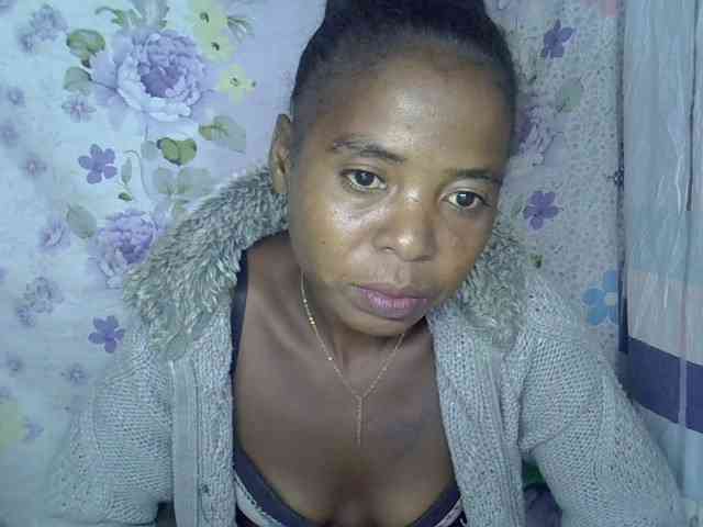 Momeny webcam