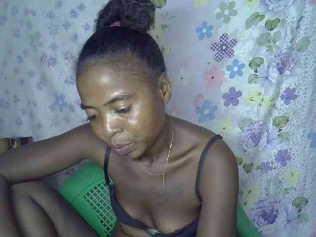 Momeny webcam