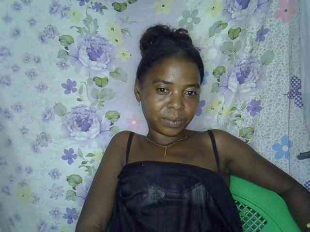 Momeny webcam
