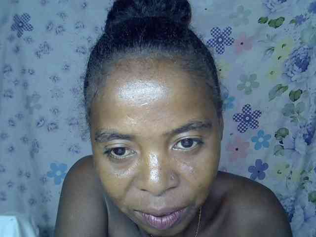Momeny webcam