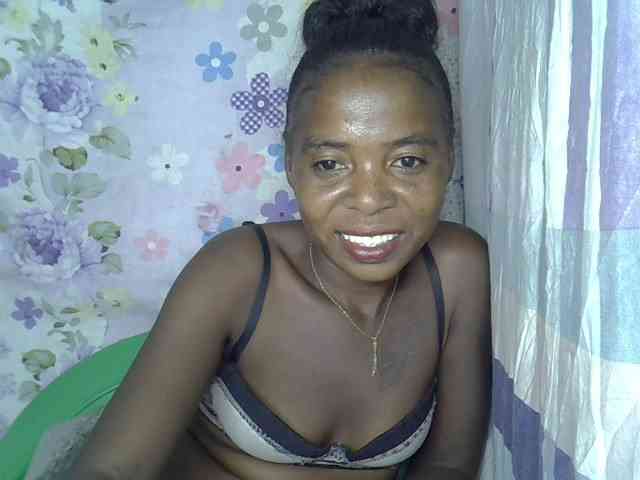 Momeny webcam
