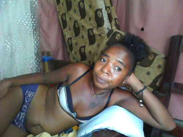 Momeny webcam