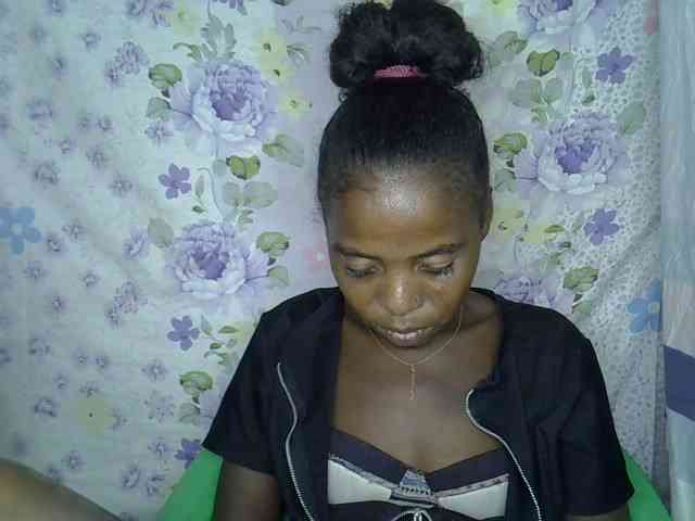 Momeny webcam