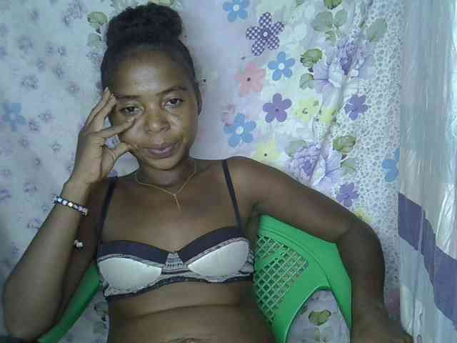 Momeny webcam
