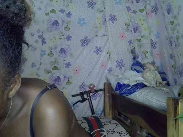 Momeny webcam