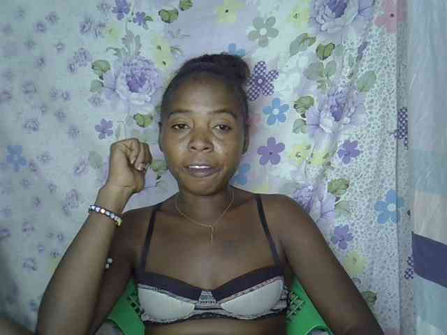 Momeny webcam