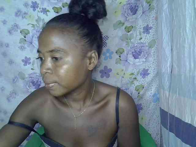 Momeny webcam