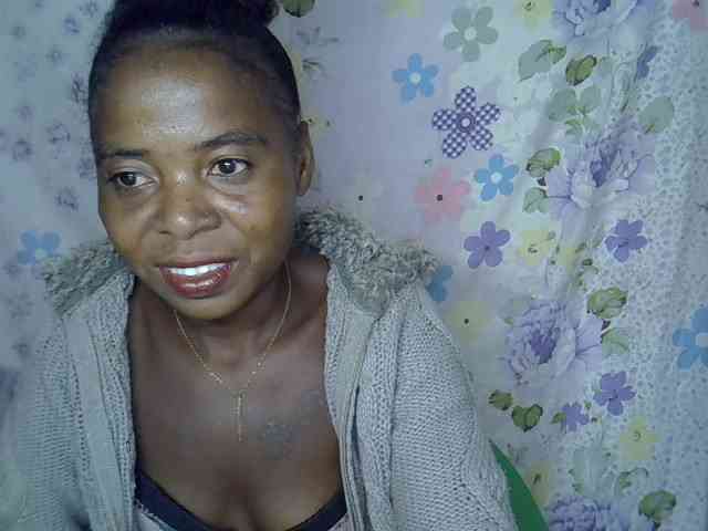 Momeny webcam