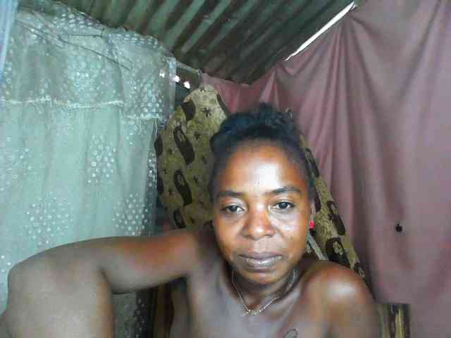 Modèle: Momeny