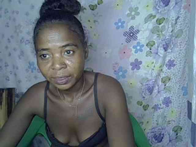 Momeny webcam