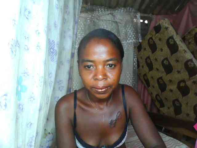 Momeny webcam