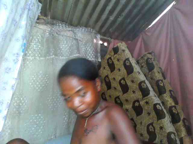 Momeny webcam