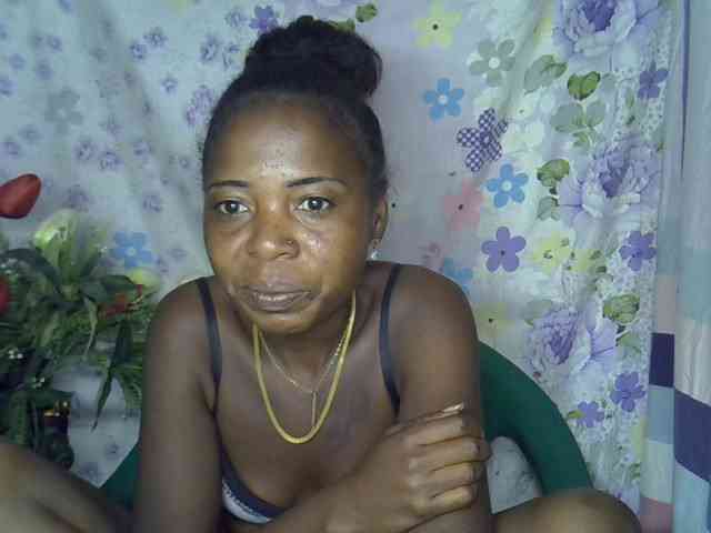 Momeny webcam