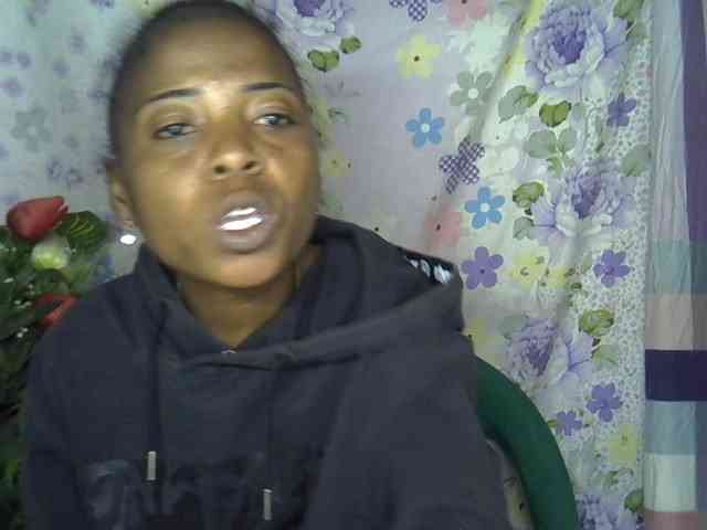 Momeny webcam