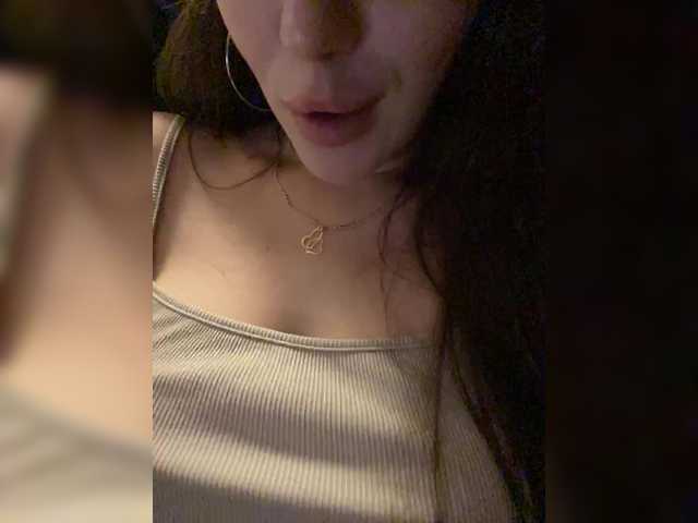 IamShy live cam on BongaCams