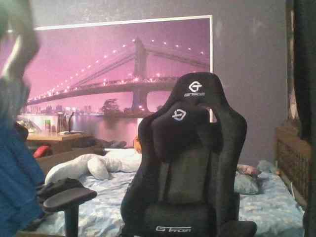 IamShy webcam