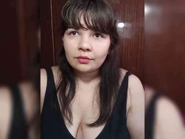 Milana_mimi webcam
