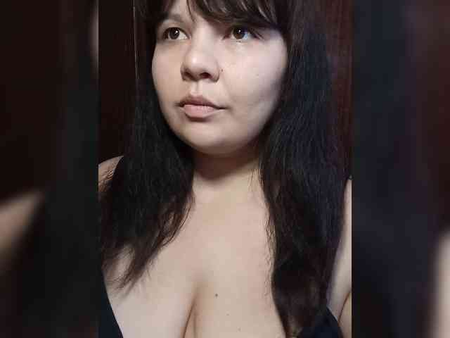 Milana_mimi webcam