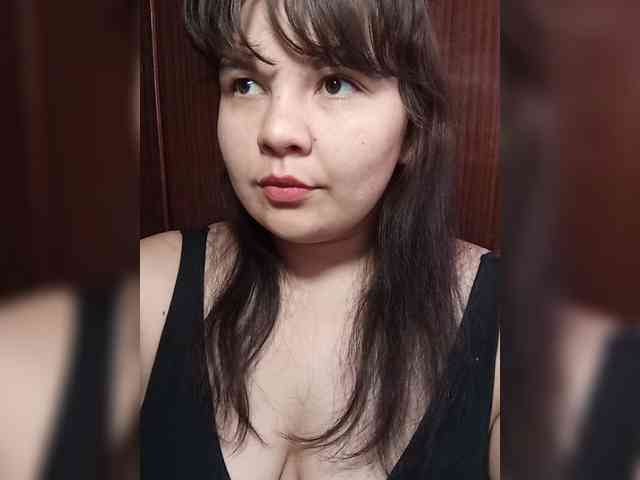 Milana_mimi webcam