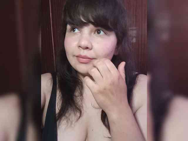 Milana_mimi webcam
