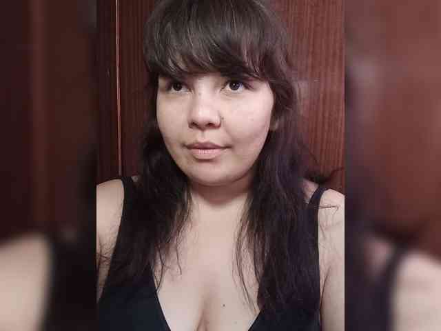 Milana_mimi webcam