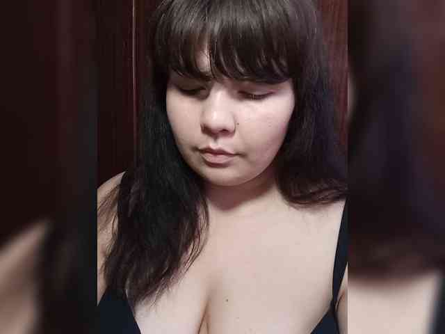 Milana_mimi webcam
