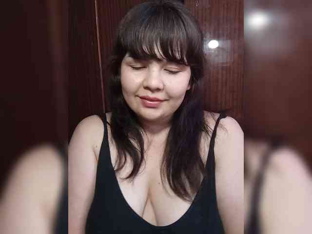 Milana_mimi webcam