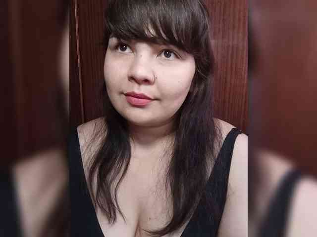 Milana_mimi webcam