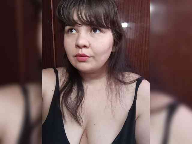 Milana_mimi webcam