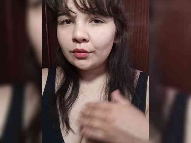 Milana_mimi webcam