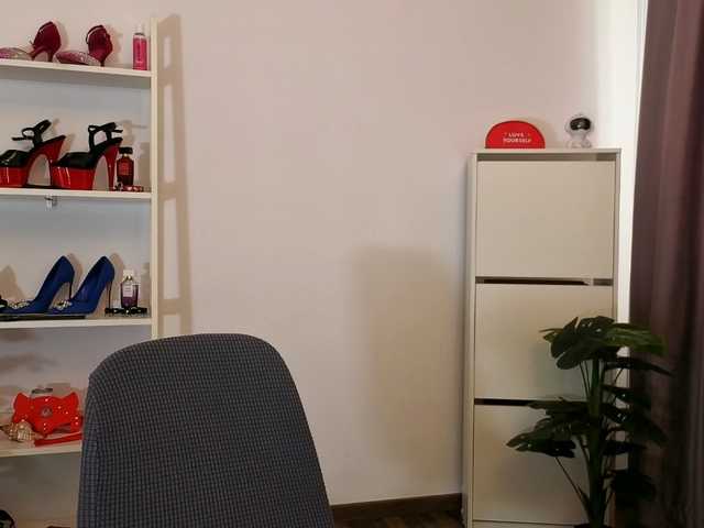 MyaDevil live webcam show