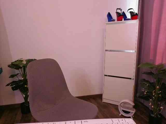 MyaDevil webcam
