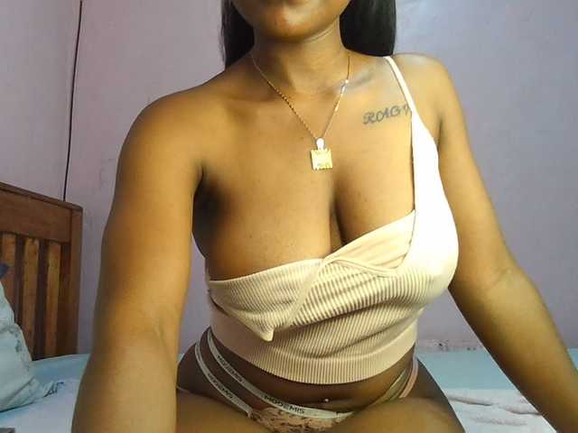 Smileybarb live cam preview