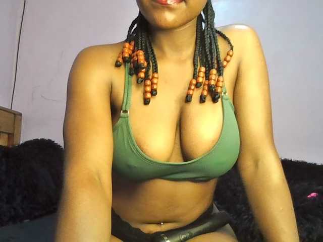 Smileybarb live cam preview