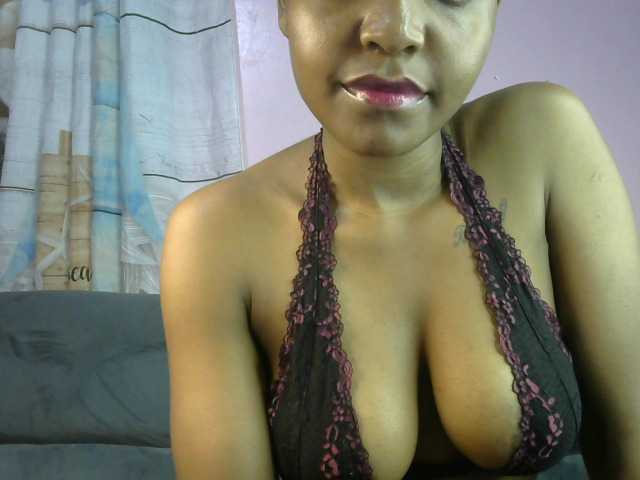Sweetjoly, 18 y/o - Live Cam on BongaCams