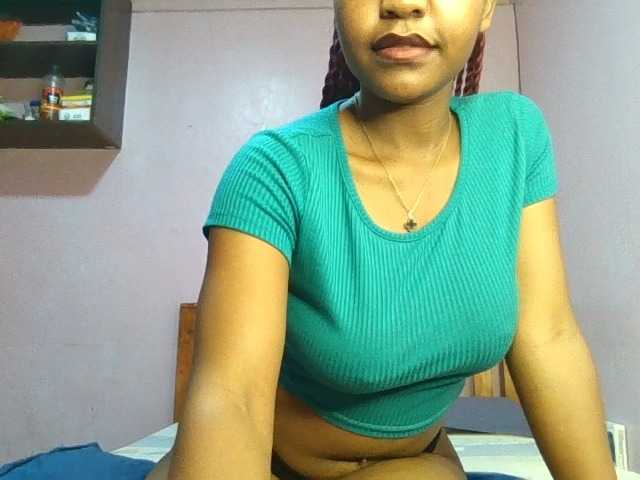 Sweetjoly live cam