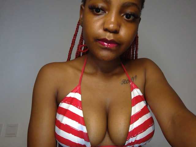 Smileybarb webcam bongacams model stream image