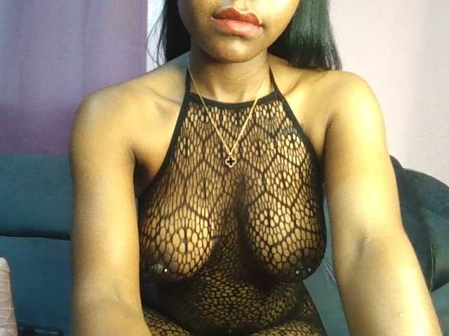 Sweetjoly cam en directo en BongaCams